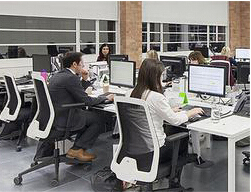 北京瑪佐尼工服辦公環境