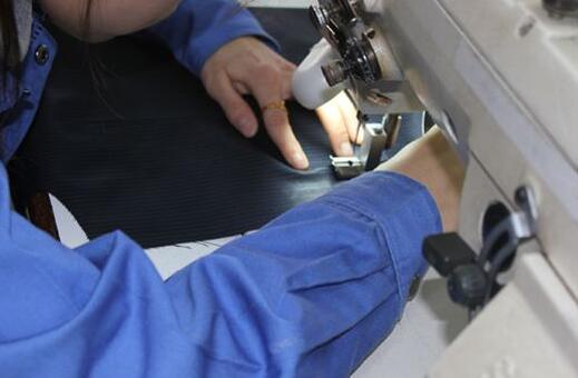 工服定做廠家特點(diǎn)