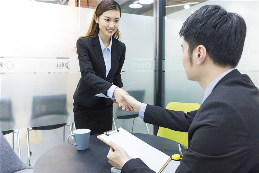 上班穿什么工服