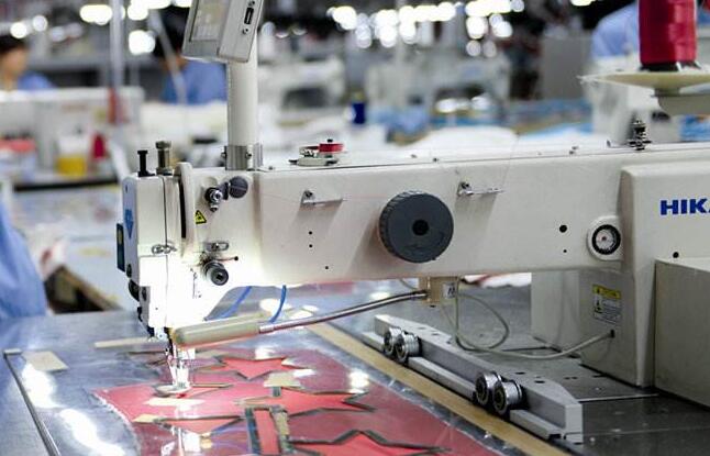 有實力服裝廠的設(shè)備