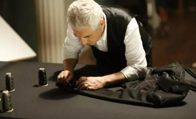 西服怎么洗,西服怎么洗才不會皺